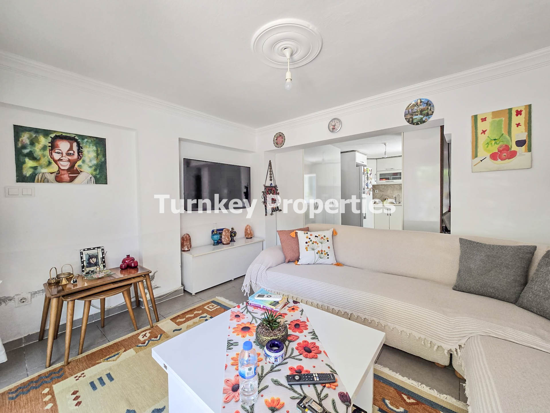 Boğaziçi Satılık Villa Göl Manzaralı Bahçeli Denize Yakın Özel Ev